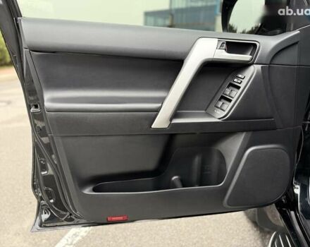 Тойота Ленд Крузер Прадо, объемом двигателя 4 л и пробегом 66 тыс. км за 49999 $, фото 23 на Automoto.ua