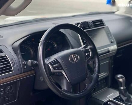 Тойота Ленд Крузер Прадо, объемом двигателя 4 л и пробегом 130 тыс. км за 45990 $, фото 14 на Automoto.ua