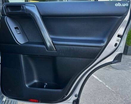 Тойота Ленд Крузер Прадо, об'ємом двигуна 2.8 л та пробігом 28 тис. км за 43499 $, фото 25 на Automoto.ua