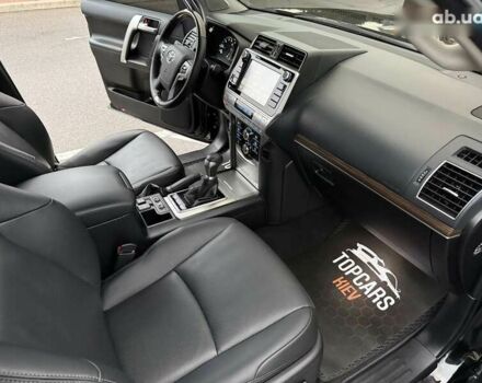 Тойота Ленд Крузер Прадо, объемом двигателя 4 л и пробегом 72 тыс. км за 54900 $, фото 27 на Automoto.ua