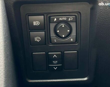 Тойота Ленд Крузер Прадо, объемом двигателя 4 л и пробегом 130 тыс. км за 44490 $, фото 28 на Automoto.ua