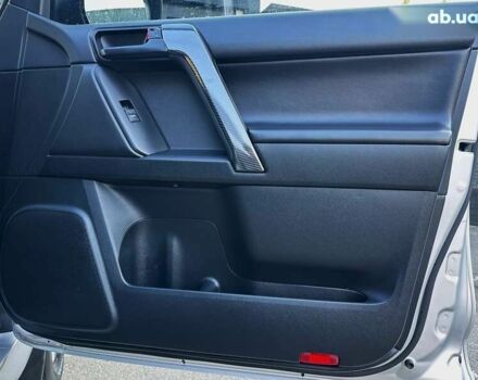 Тойота Ленд Крузер Прадо, об'ємом двигуна 2.8 л та пробігом 28 тис. км за 43499 $, фото 23 на Automoto.ua