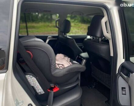 Тойота Ленд Крузер Прадо, объемом двигателя 4 л и пробегом 130 тыс. км за 45990 $, фото 19 на Automoto.ua