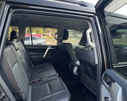 Тойота Ленд Крузер Прадо, об'ємом двигуна 3.96 л та пробігом 97 тис. км за 50000 $, фото 18 на Automoto.ua