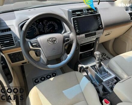 Тойота Ленд Крузер Прадо, объемом двигателя 4 л и пробегом 3 тыс. км за 65000 $, фото 29 на Automoto.ua