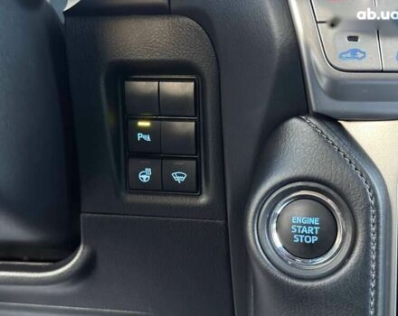 Тойота Ленд Крузер Прадо, объемом двигателя 4 л и пробегом 37 тыс. км за 49999 $, фото 29 на Automoto.ua