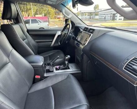 Тойота Ленд Крузер Прадо, об'ємом двигуна 3.96 л та пробігом 97 тис. км за 50000 $, фото 21 на Automoto.ua