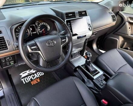 Тойота Ленд Крузер Прадо, объемом двигателя 4 л и пробегом 37 тыс. км за 49999 $, фото 23 на Automoto.ua