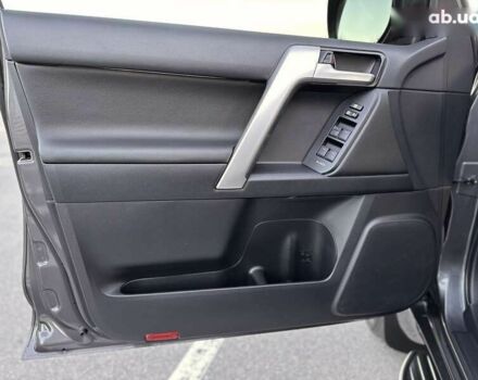 Тойота Ленд Крузер Прадо, объемом двигателя 0 л и пробегом 78 тыс. км за 45900 $, фото 18 на Automoto.ua