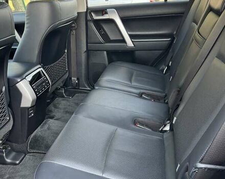 Тойота Ленд Крузер Прадо, об'ємом двигуна 3.96 л та пробігом 97 тис. км за 50000 $, фото 15 на Automoto.ua