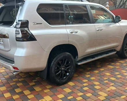 Тойота Ленд Крузер Прадо, объемом двигателя 3.96 л и пробегом 30 тыс. км за 47500 $, фото 4 на Automoto.ua