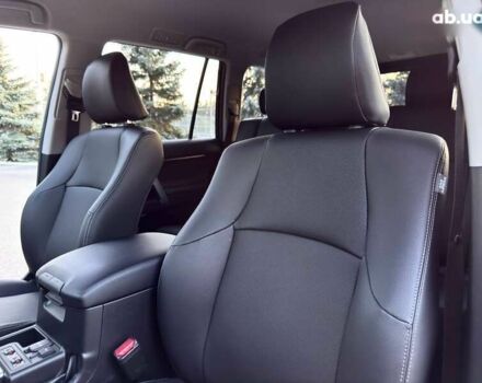 Тойота Ленд Крузер Прадо, объемом двигателя 4 л и пробегом 37 тыс. км за 49999 $, фото 24 на Automoto.ua