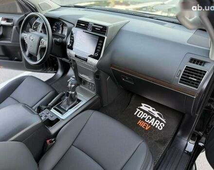 Тойота Ленд Крузер Прадо, объемом двигателя 4 л и пробегом 11 тыс. км за 54700 $, фото 28 на Automoto.ua