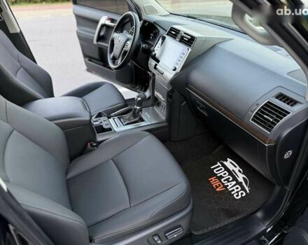 Тойота Ленд Крузер Прадо, объемом двигателя 4 л и пробегом 11 тыс. км за 54700 $, фото 25 на Automoto.ua