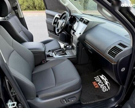 Тойота Ленд Крузер Прадо, объемом двигателя 4 л и пробегом 11 тыс. км за 54700 $, фото 24 на Automoto.ua