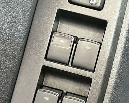 Тойота Ленд Крузер Прадо, об'ємом двигуна 2.8 л та пробігом 60 тис. км за 51500 $, фото 7 на Automoto.ua