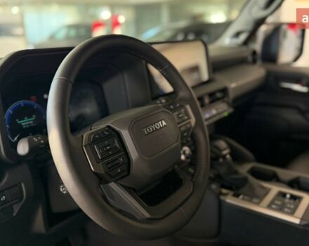 Тойота Ленд Крузер Прадо, объемом двигателя 2.8 л и пробегом 0 тыс. км за 71841 $, фото 10 на Automoto.ua