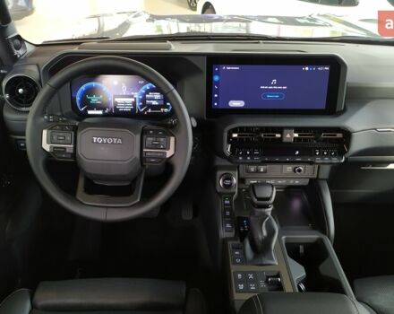 Тойота Ленд Крузер Прадо 2025 у Кривому Розі на Automoto.ua Тойота Ленд Крузер Прадо, об'ємом двигуна 2.8 л та пробігом 0 тис. км за 72193 $, фото 11 на Automoto.ua