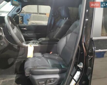 Тойота Ленд Крузер Прадо 2025 у Львові на Automoto.ua Тойота Ленд Крузер Прадо, об'ємом двигуна 2.39 л та пробігом 10 тис. км за 54000 $, фото 6 на Automoto.ua