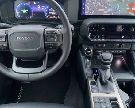 Тойота Ленд Крузер Прадо, объемом двигателя 2.8 л и пробегом 0 тыс. км за 62426 $, фото 16 на Automoto.ua