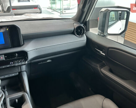 Тойота Ленд Крузер Прадо, объемом двигателя 2.8 л и пробегом 0 тыс. км за 59228 $, фото 22 на Automoto.ua