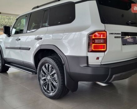 Тойота Ленд Крузер Прадо, объемом двигателя 2.8 л и пробегом 0 тыс. км за 69702 $, фото 3 на Automoto.ua