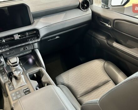 Тойота Ленд Крузер Прадо, объемом двигателя 2.8 л и пробегом 0 тыс. км за 71920 $, фото 24 на Automoto.ua