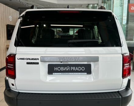 Тойота Ленд Крузер Прадо, объемом двигателя 2.8 л и пробегом 0 тыс. км за 56288 $, фото 6 на Automoto.ua