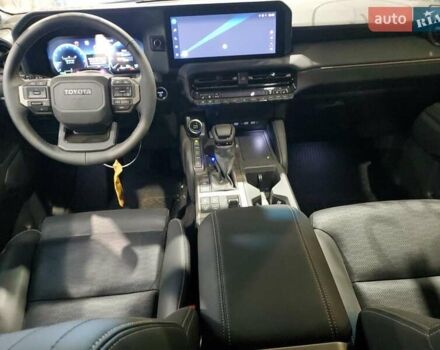 Тойота Ленд Крузер Прадо 2025 у Львові на Automoto.ua Тойота Ленд Крузер Прадо, об'ємом двигуна 2.39 л та пробігом 10 тис. км за 54000 $, фото 7 на Automoto.ua