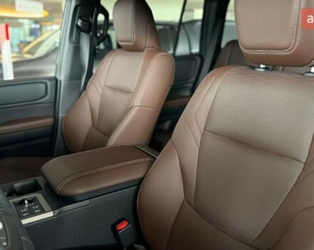 Тойота Ленд Крузер Прадо, объемом двигателя 2.8 л и пробегом 0 тыс. км за 70987 $, фото 4 на Automoto.ua