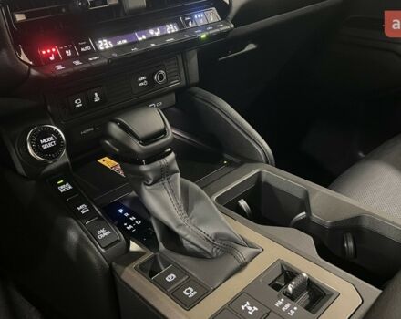 Тойота Ленд Крузер Прадо, объемом двигателя 2.8 л и пробегом 0 тыс. км за 70789 $, фото 8 на Automoto.ua