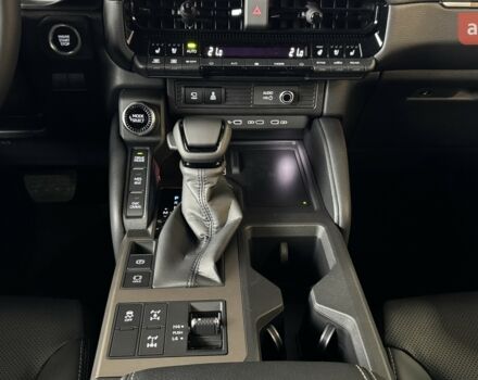 Тойота Ленд Крузер Прадо, объемом двигателя 2.8 л и пробегом 0 тыс. км за 64959 $, фото 17 на Automoto.ua