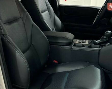 Тойота Ленд Крузер Прадо, объемом двигателя 2.8 л и пробегом 0 тыс. км за 69421 $, фото 26 на Automoto.ua