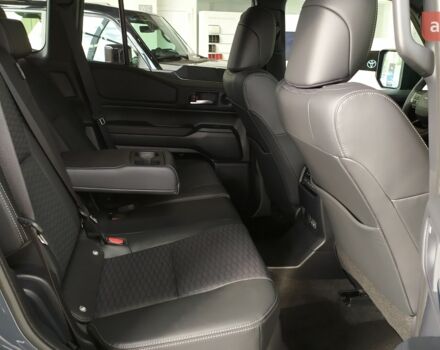 Тойота Ленд Крузер Прадо, объемом двигателя 2.8 л и пробегом 0 тыс. км за 72193 $, фото 25 на Automoto.ua