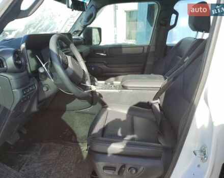 Тойота Ленд Крузер Прадо 2025 в Львове на Automoto.ua Тойота Ленд Крузер Прадо, объемом двигателя 2.39 л и пробегом 3 тыс. км за 57000 $, фото 6 на Automoto.ua