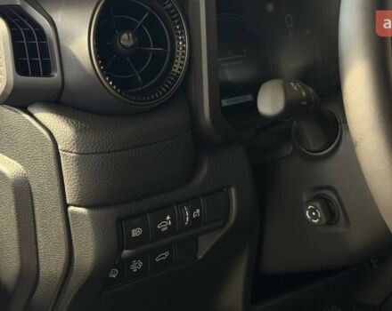 Тойота Ленд Крузер Прадо, объемом двигателя 2.8 л и пробегом 0 тыс. км за 71256 $, фото 6 на Automoto.ua