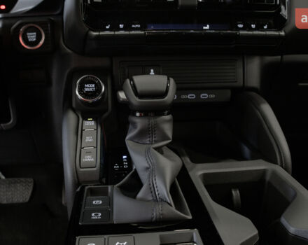 Тойота Ленд Крузер Прадо, объемом двигателя 2.8 л и пробегом 0 тыс. км за 57235 $, фото 10 на Automoto.ua