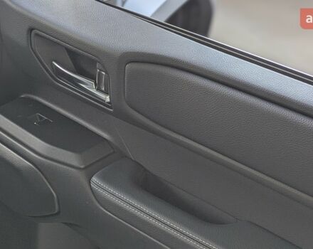 Тойота Ленд Крузер Прадо, объемом двигателя 2.8 л и пробегом 0 тыс. км за 63991 $, фото 16 на Automoto.ua