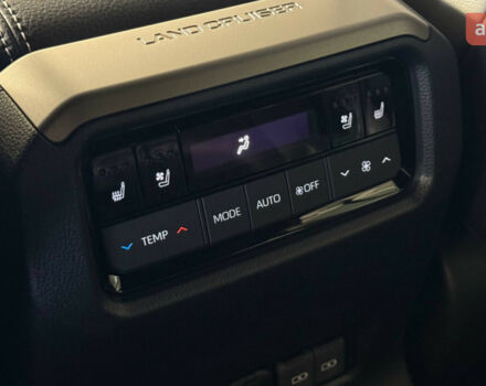 Тойота Ленд Крузер Прадо, объемом двигателя 2.8 л и пробегом 0 тыс. км за 71841 $, фото 18 на Automoto.ua