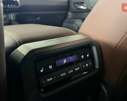 Тойота Ленд Крузер Прадо, объемом двигателя 2.8 л и пробегом 0 тыс. км за 70987 $, фото 10 на Automoto.ua