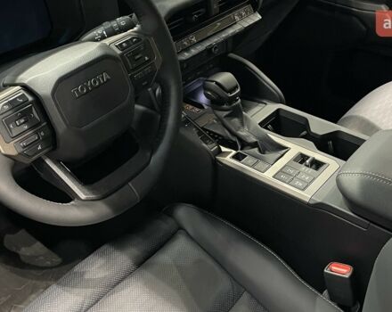 Тойота Ленд Крузер Прадо, объемом двигателя 2.8 л и пробегом 0 тыс. км за 70885 $, фото 7 на Automoto.ua