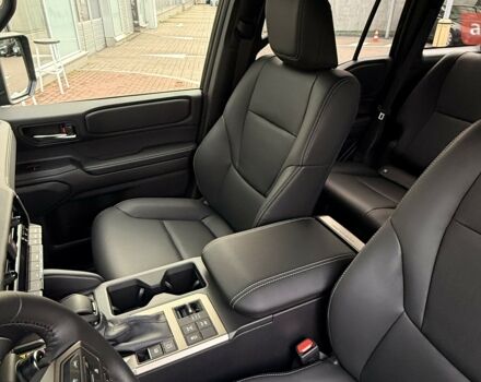 Тойота Ленд Крузер Прадо, объемом двигателя 2.8 л и пробегом 0 тыс. км за 65727 $, фото 3 на Automoto.ua