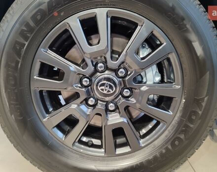 Тойота Ленд Крузер Прадо 2025 року купити нове авто Тойота Ленд Крузер Прадо 2025 року від офіційного дилера Тойота Центр Чернігів «Соллі-Плюс» Тойота фото