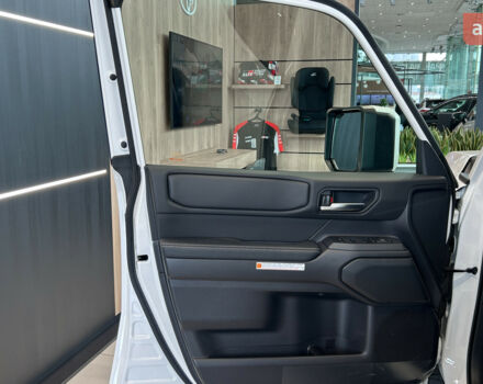 Тойота Ленд Крузер Прадо, объемом двигателя 2.8 л и пробегом 0 тыс. км за 59228 $, фото 11 на Automoto.ua