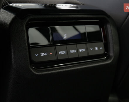 Тойота Ленд Крузер Прадо, объемом двигателя 2.8 л и пробегом 0 тыс. км за 57235 $, фото 21 на Automoto.ua