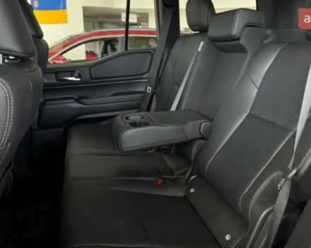 Тойота Ленд Крузер Прадо, объемом двигателя 2.8 л и пробегом 0 тыс. км за 59945 $, фото 13 на Automoto.ua