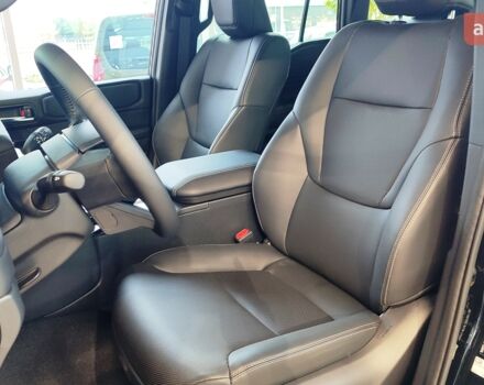 Тойота Ленд Крузер Прадо 2025 року купити нове авто Тойота Ленд Крузер Прадо 2025 року від офіційного дилера Тойота Центр Чернігів «Соллі-Плюс» Тойота фото