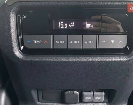 Тойота Ленд Крузер Прадо, объемом двигателя 2.8 л и пробегом 0 тыс. км за 62426 $, фото 20 на Automoto.ua