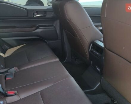 Тойота Ленд Крузер Прадо, объемом двигателя 2.8 л и пробегом 0 тыс. км за 61947 $, фото 5 на Automoto.ua