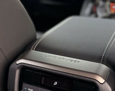 Тойота Ленд Крузер Прадо, об'ємом двигуна 2.8 л та пробігом 0 тис. км за 65572 $, фото 19 на Automoto.ua